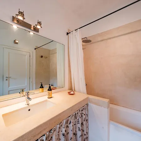 Helloapulia - Casa Romigi - Authentic Trulli E Lamie With Private Pool - 15min Drive Ostuni, 10min Drive Ceglie Messapica * Ostuni