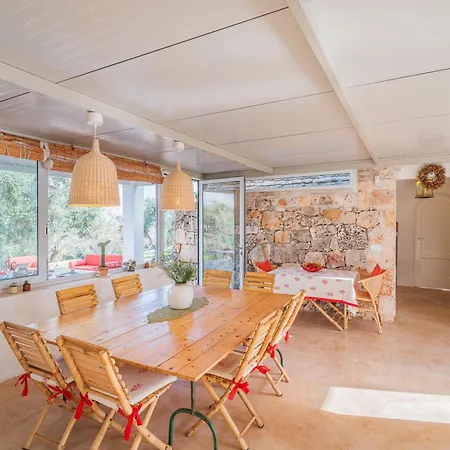 Helloapulia - Casa Romigi - Authentic Trulli E Lamie With Private Pool - 15min Drive Ostuni, 10min Drive Ceglie Messapica Villa *