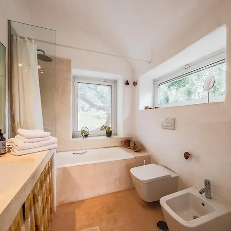 Villa Helloapulia - Casa Romigi - Authentic Trulli E Lamie With Private Pool - 15min Drive Ostuni, 10min Drive Ceglie Messapica