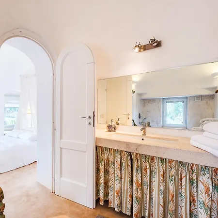 Helloapulia - Casa Romigi - Authentic Trulli E Lamie With Private Pool - 15min Drive Ostuni, 10min Drive Ceglie Messapica Villa *