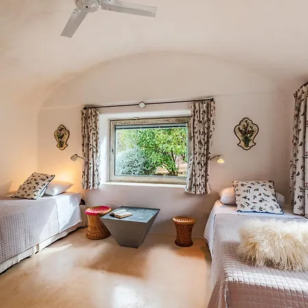 Helloapulia - Casa Romigi - Authentic Trulli E Lamie With Private Pool - 15min Drive Ostuni, 10min Drive Ceglie Messapica Ostuni
