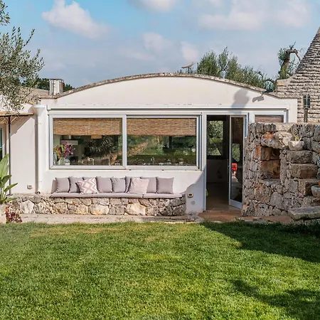 Villa Helloapulia - Casa Romigi - Authentic Trulli E Lamie With Private Pool - 15min Drive Ostuni, 10min Drive Ceglie Messapica Ostuni