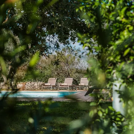 Villa Helloapulia - Casa Romigi - Authentic Trulli E Lamie With Private Pool - 15min Drive Ostuni, 10min Drive Ceglie Messapica *